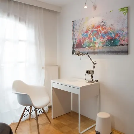 Vendégház G Land *